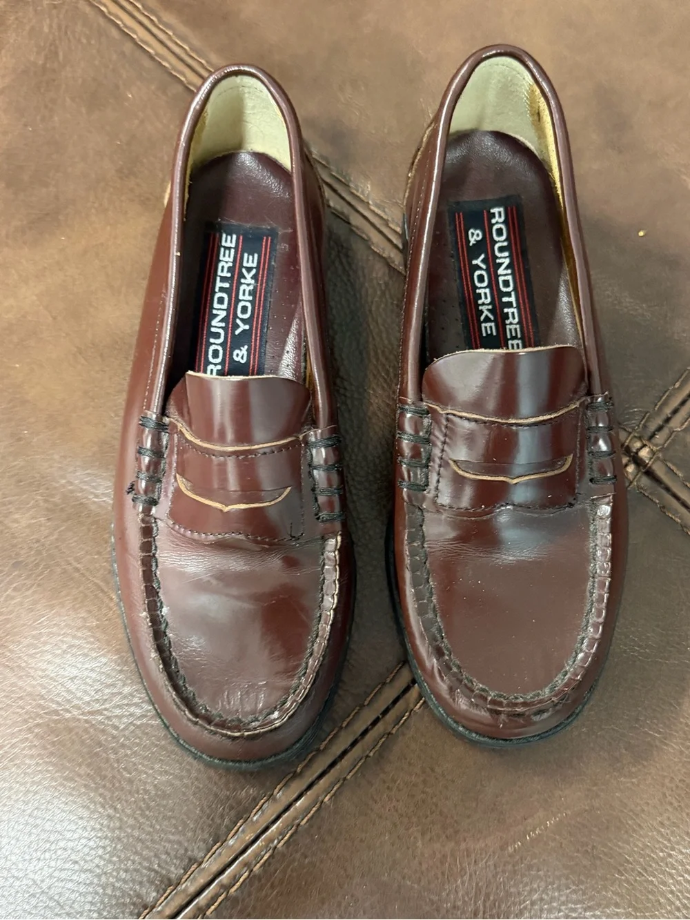 Roundtree & Yorke boys brown Leather Penny Loafers 12.5 …..115